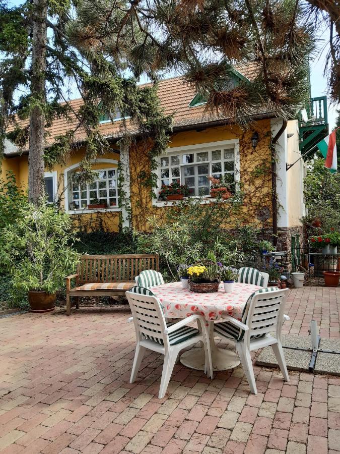 Villa-Magdi Vendégház Révfülöp Exterior foto