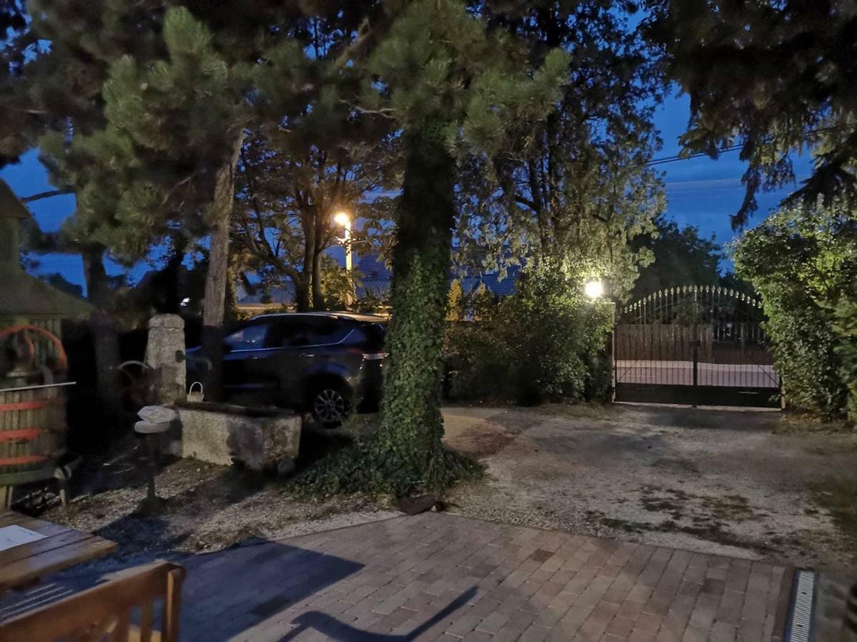 Villa-Magdi Vendégház Révfülöp Exterior foto